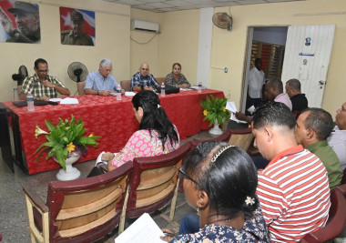 Cuba consolida método de trabajo municipal